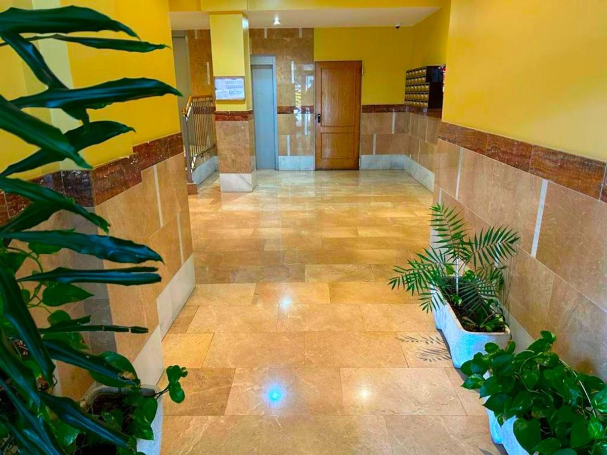 Holibai, Amiguinos, Amplia Vivienda Con Parking Al Lado De La Playa Apartment Baiona Luaran gambar