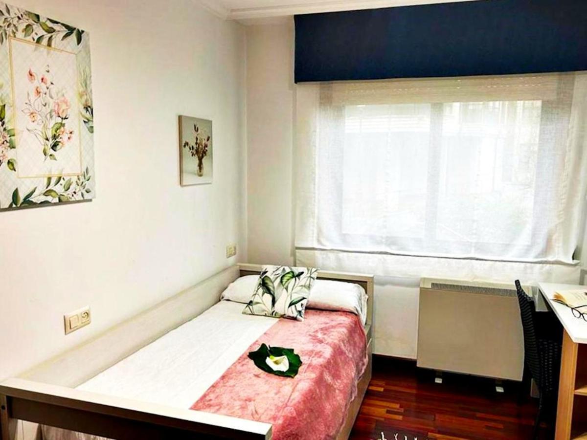 Holibai, Amiguinos, Amplia Vivienda Con Parking Al Lado De La Playa Apartment Baiona Luaran gambar