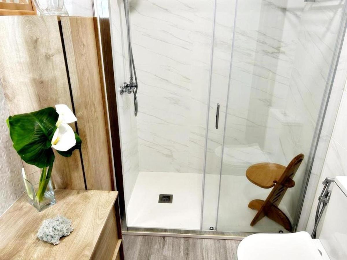 Holibai, Amiguinos, Amplia Vivienda Con Parking Al Lado De La Playa Apartment Baiona Luaran gambar